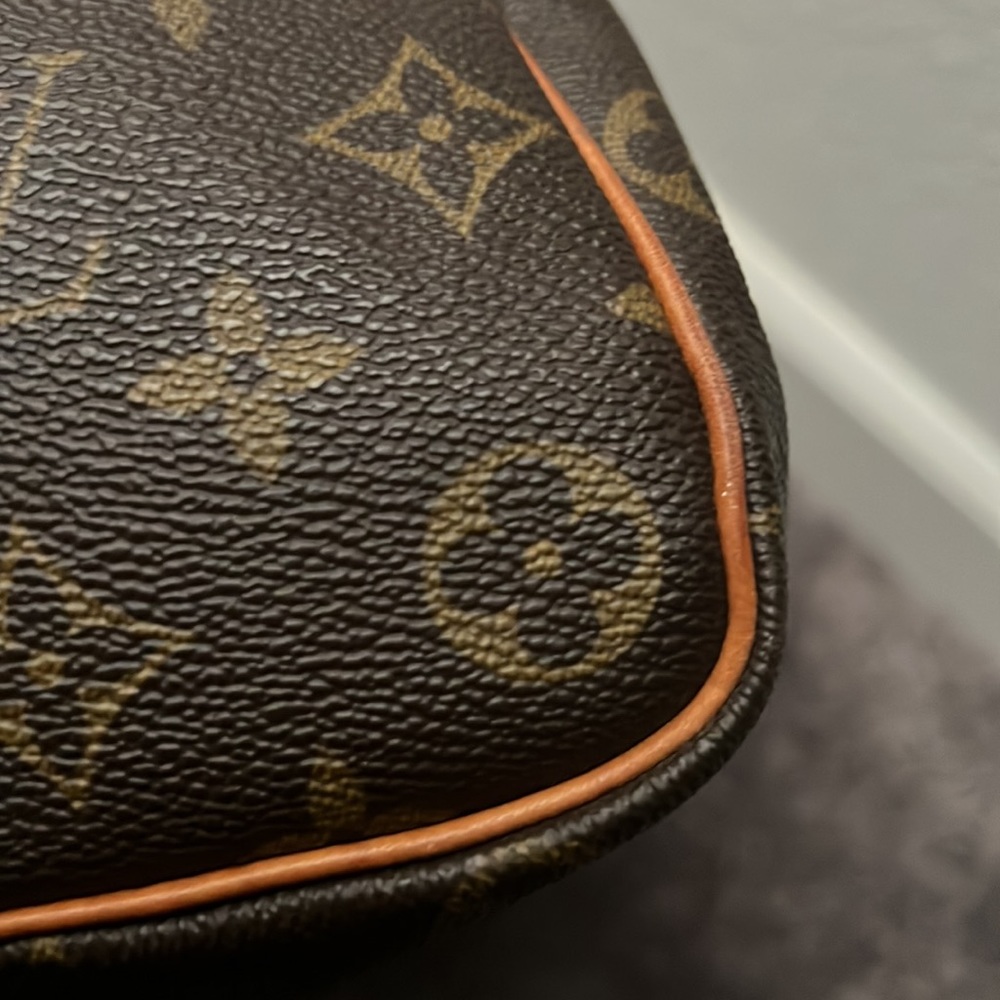 Louis Vuitton Monogram Speedy 40 - Picture 4 of 9